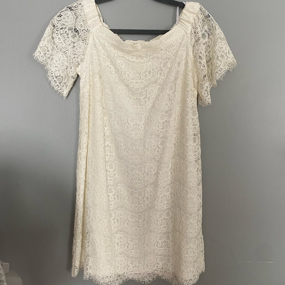 White lace off the shoulder dress